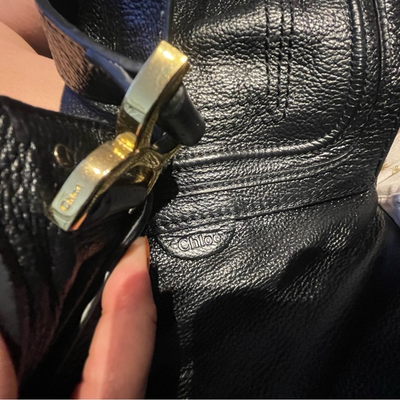 Vintage Chloe Messenger Crossbody Pebble Leather Rare find Designer Luxury bucke - Picture 5 of 12